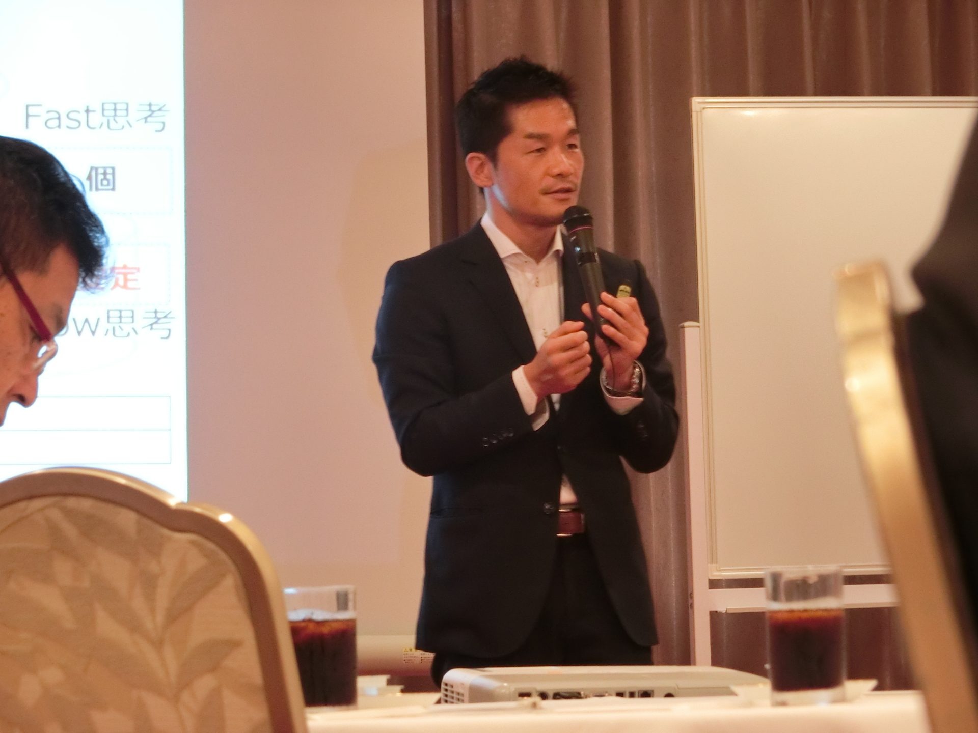 信頼関係は「毎日その人の新しい側面を見出そうとする姿勢」から生まれる