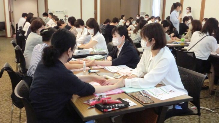 在宅医療　服薬指導で使える★薬剤師のためのハンドコミュニケーション！たった１，２分で行う技術とは